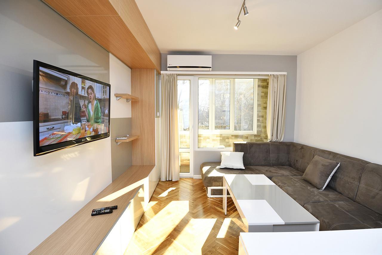 Chaika Apartment Warna Exterior foto