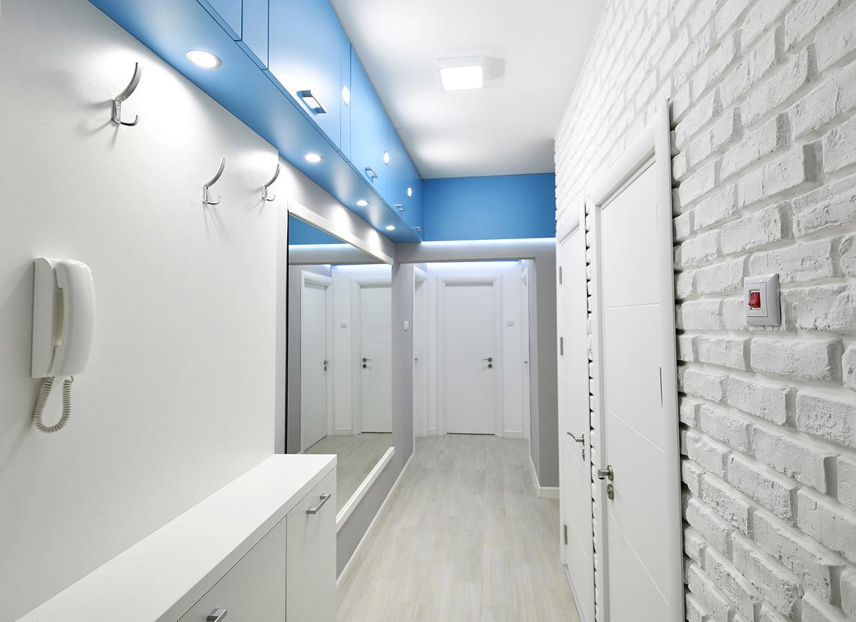 Chaika Apartment Warna Exterior foto